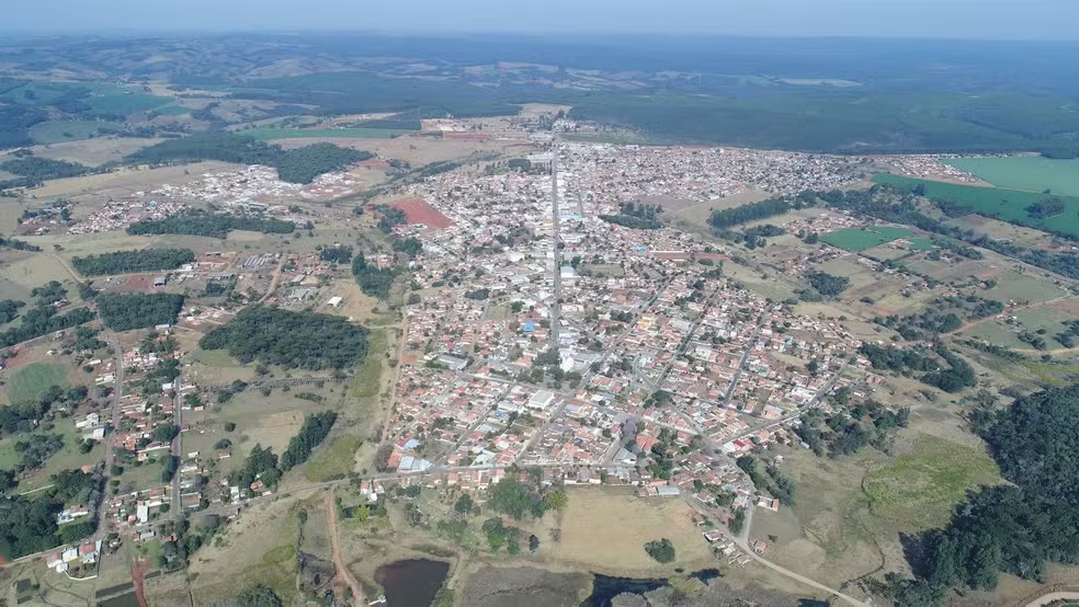 CIDADE DOS CAMPOS GERAIS AUMENTA VALE-REFEIÇÃO DOS SERVIDORES EM 44%