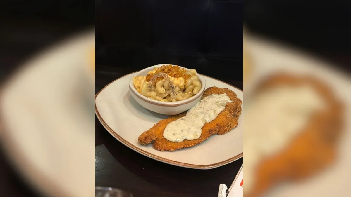 Cliente relata ter encontrado aparelho dentário em prato do Outback em SP