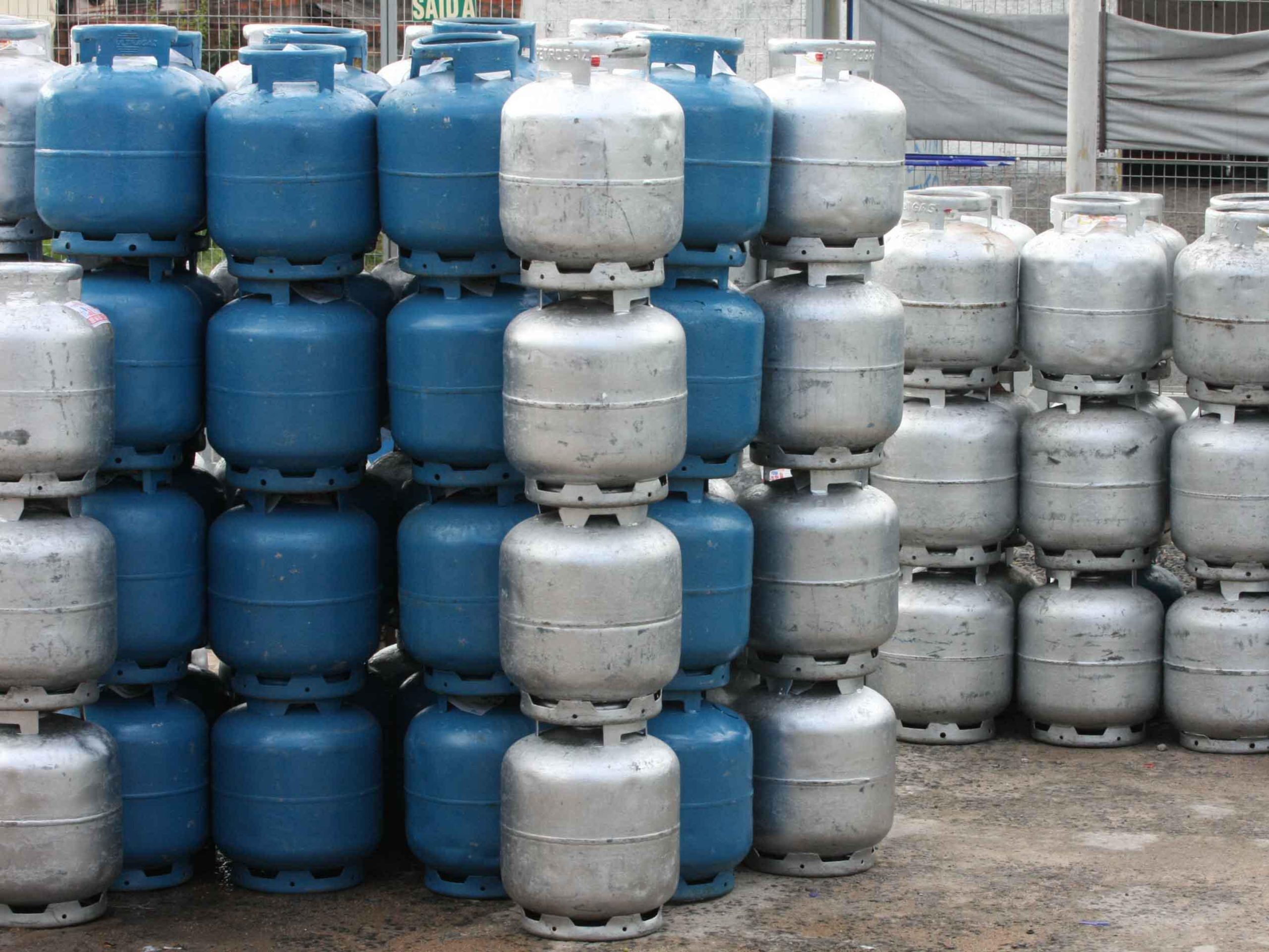 Prepare o bolso: preço do botijão de gás sobe no Paraná