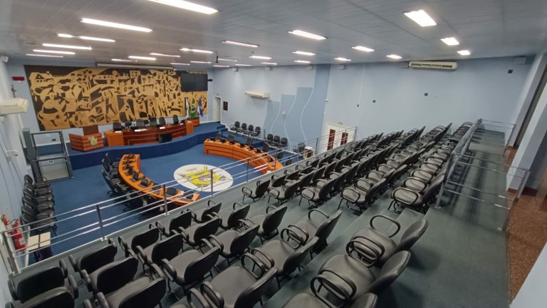 Câmara rejeita pedido de cassação contra Elizabeth Schmidt por 15 votos a 1