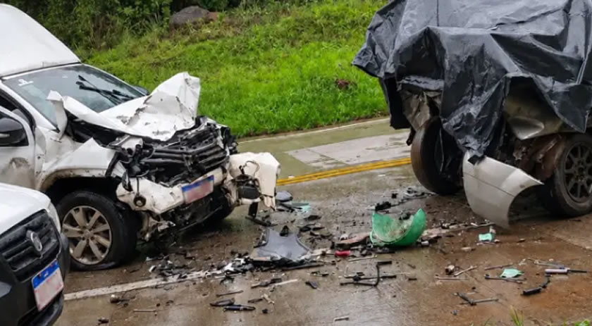 Mulher morre em grave acidente na PRC-280, no Paraná