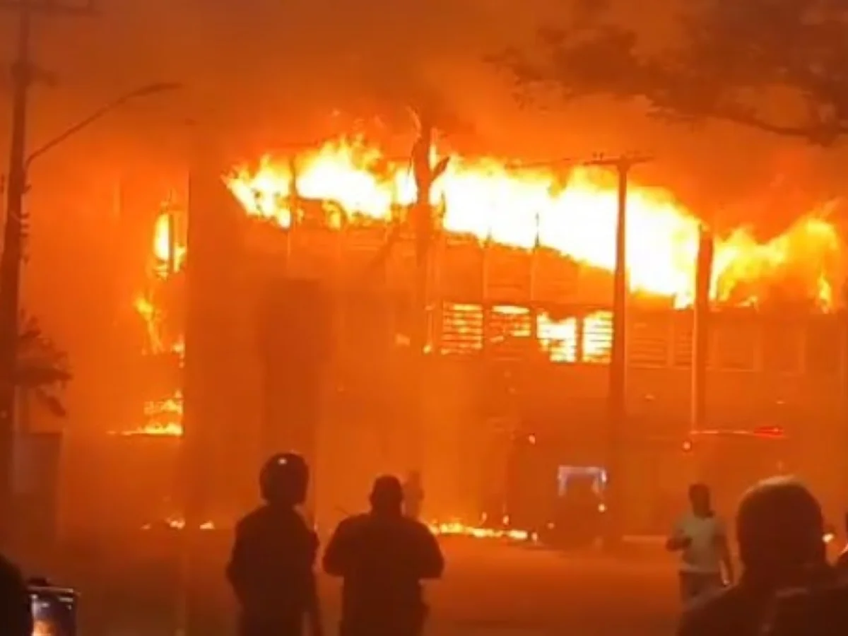 PF investiga possível ação criminosa após incêndio destruir prédio da UFPE