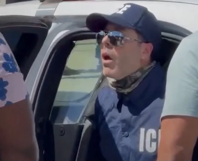 Brasileiro vestido de agente do ICE é preso durante votação em Miami
