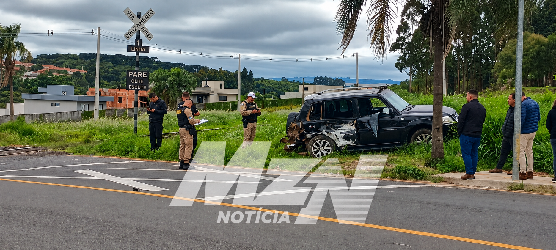Ponta Grossa: carro é atingido por trem em cruzamento próximo à Vila Margarida; ocupantes ficam feridos