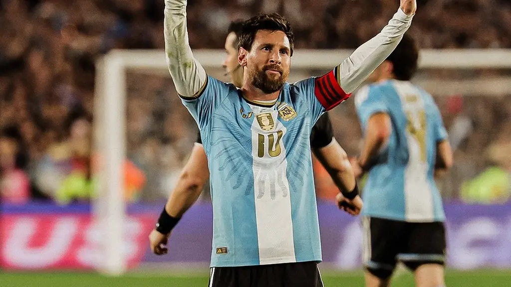 Messi se aposenta da seleção argentina após 21 anos
