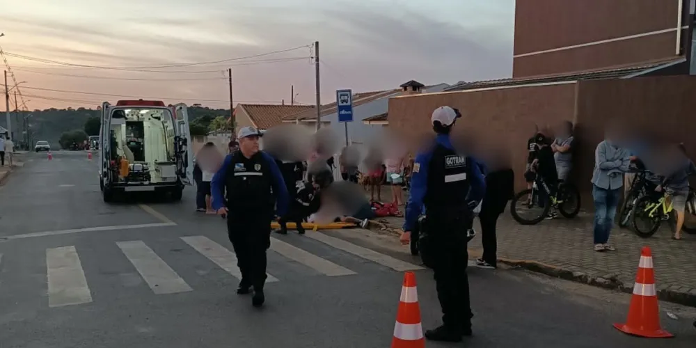 Ponta Grossa: irmãos de 8 e 18 anos são atropelados por carro; motorista foge sem prestar socorro