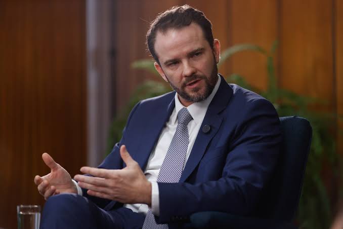 ‘Imposto do pecado’: governo prepara cobrança sobre bebidas, cigarros, veículos e apostas a partir de 2027