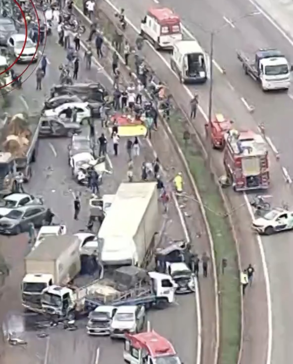 Pânico na rodovia: acidente envolvendo 28 veículos deixa mortos e feridos e impressiona pela dimensão