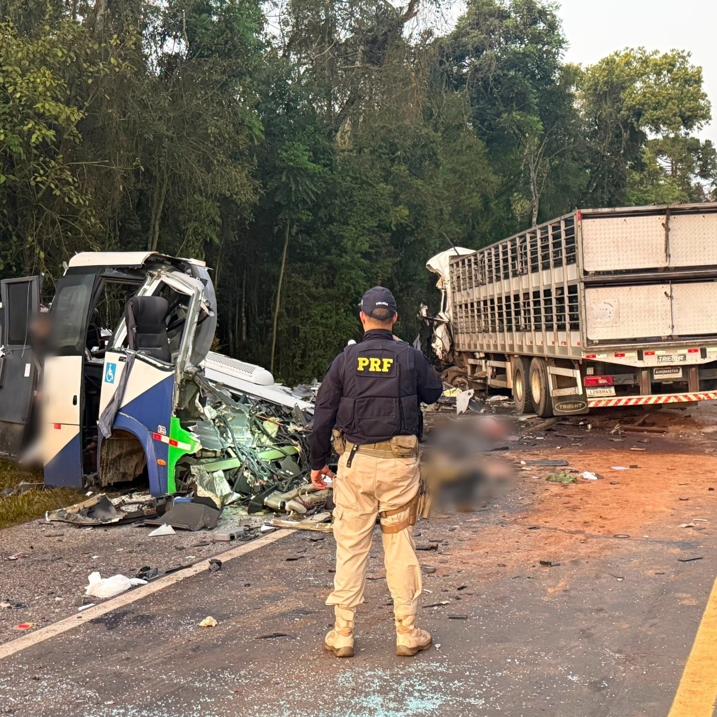 Inquérito revela velocidades acima do limite antes de acidente que matou 23 pessoas entre Ipiranga e Imbituva