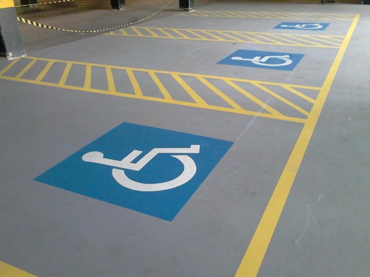 STF valida regra do Paraná que amplia gratuidade para pessoas com deficiência em estacionamentos