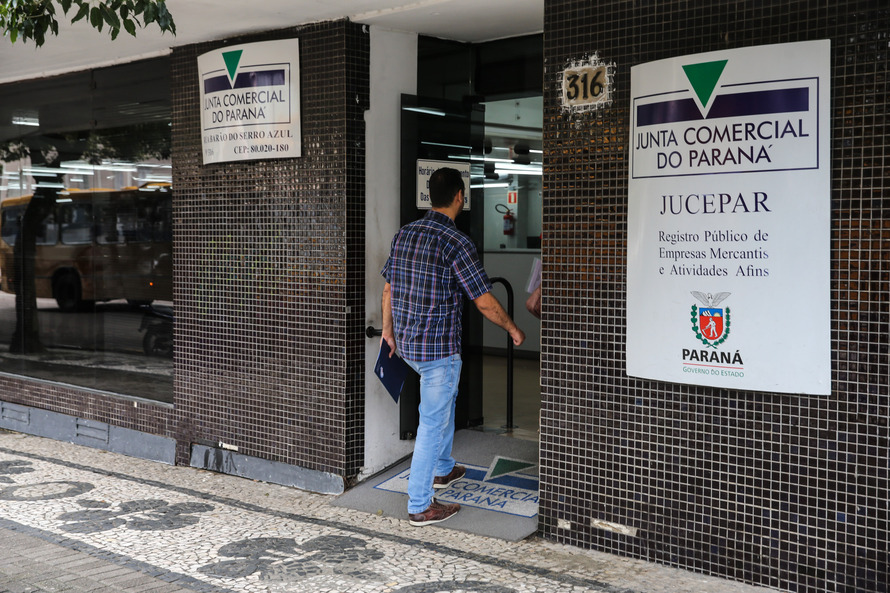 Paraná é o 2º estado mais rápido do Brasil para abrir empresas; veja quanto tempo leva