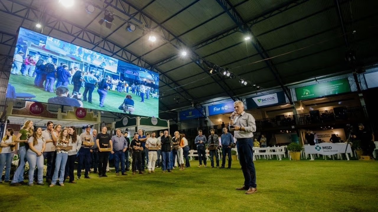 ExpoFrísia terá três dias de debates sobre mercado, tecnologia e produção rural em Carambeí