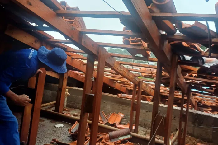 27 pessoas privadas de liberdade ajudam a reconstruir oito escolas atingidas por temporal no Paraná