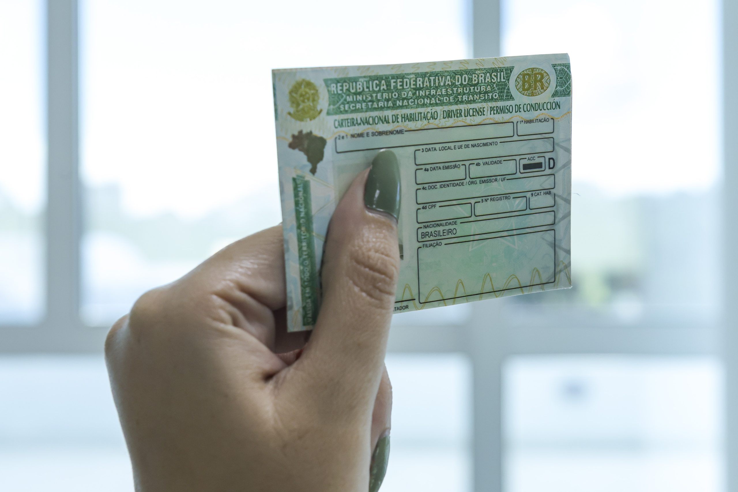 CNH gratuita já beneficiou 278 paranaenses; mais de 2 mil ainda estão em processo de habilitação