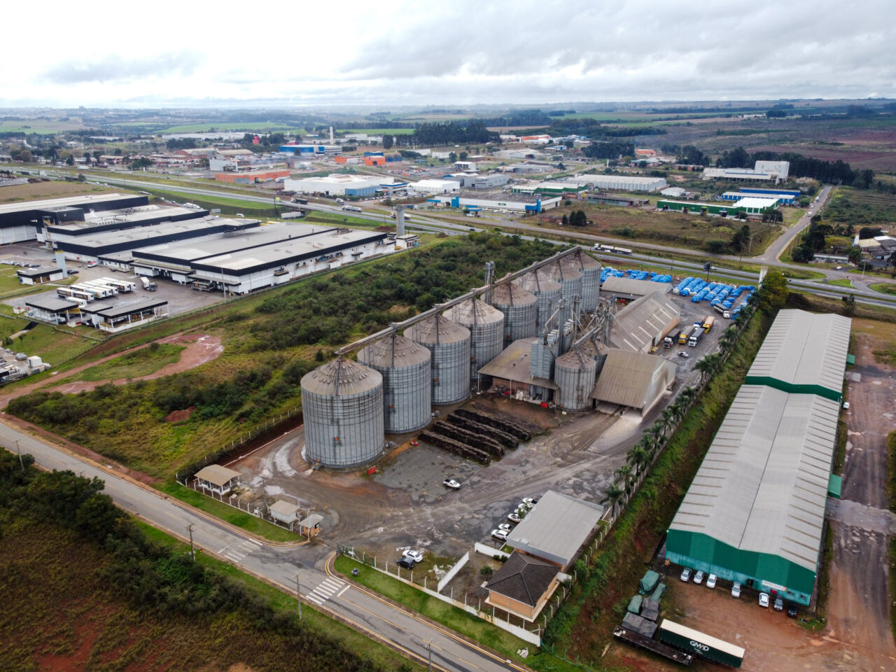 Ponta Grossa lidera exportações do Paraná em 20 categorias e aparece no topo de quatro rankings nacionais