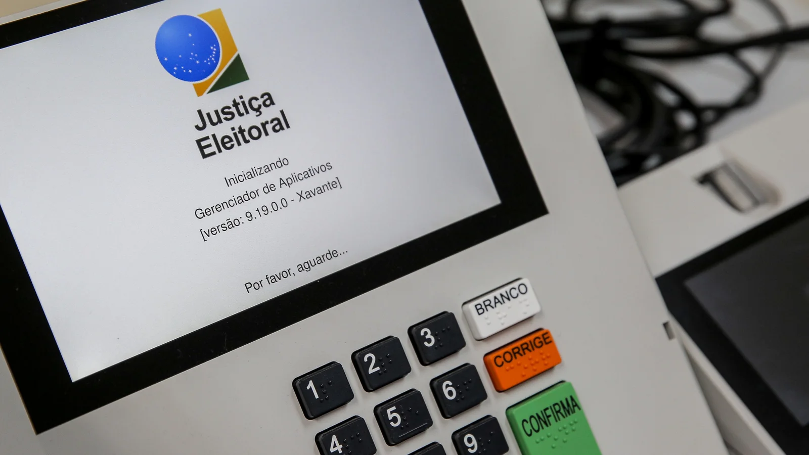 Justiça impõe restrições à RPC após denúncia de assédio eleitoral contra funcionários