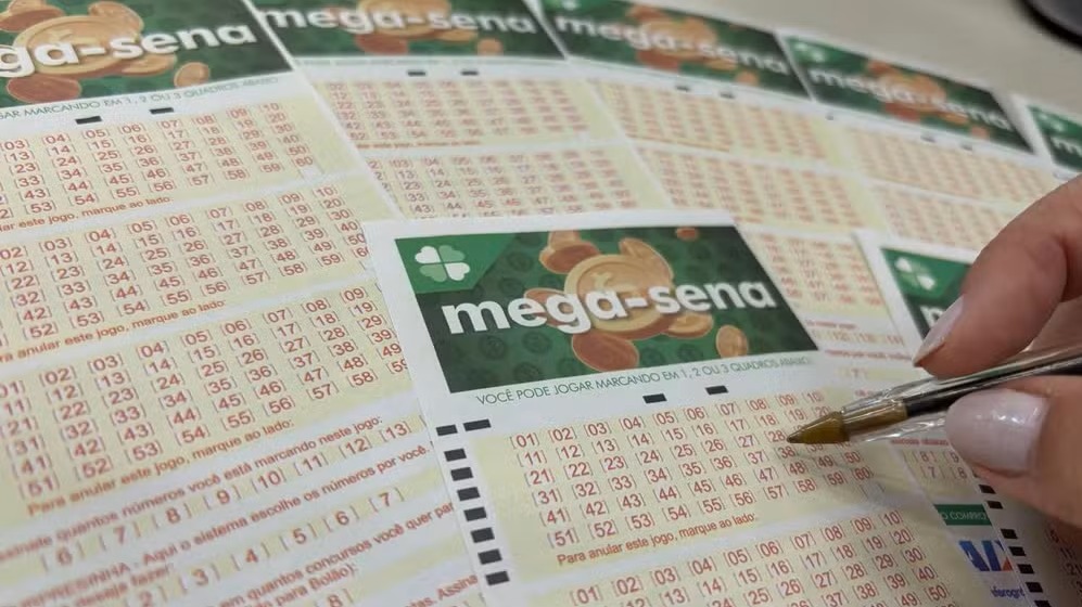 Mega-Sena acumula em R$ 42 milhões; apostas de Ponta Grossa e Palmeira estão entre as premiadas no Paraná