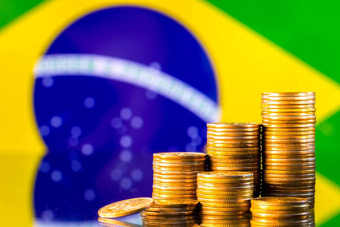 Serviços recuam no Brasil e mostram perda de fôlego da economia; veja o que isso significa