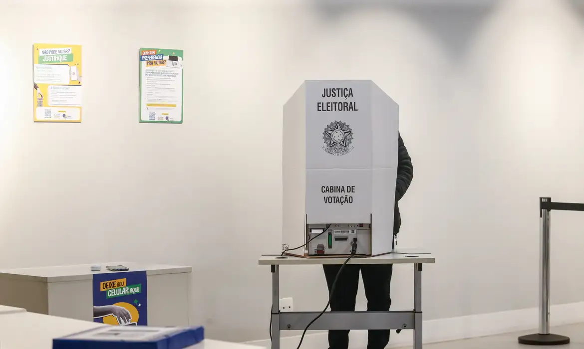Segundo turno terá eleições complementares para prefeito em sete cidades; Paraná está entre os estados envolvidos